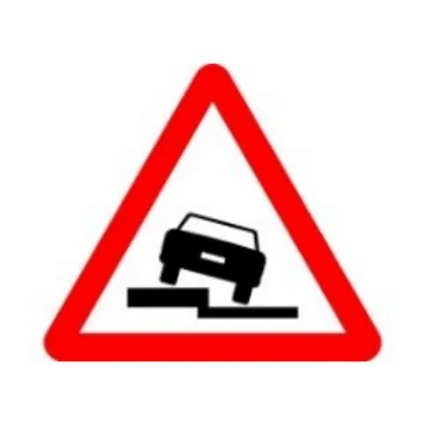 Señal P-30: Escalón lateral
