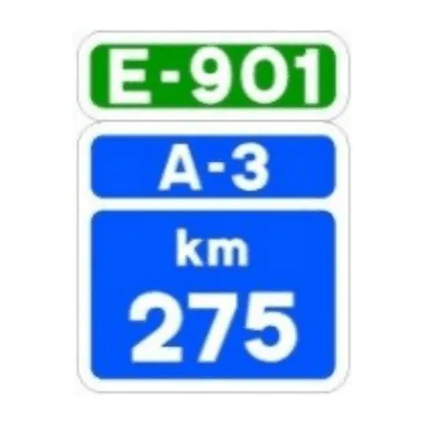 Señal S-571: Hito kilométrico en autopista o autovía perteneciente a un itinerario internacional
